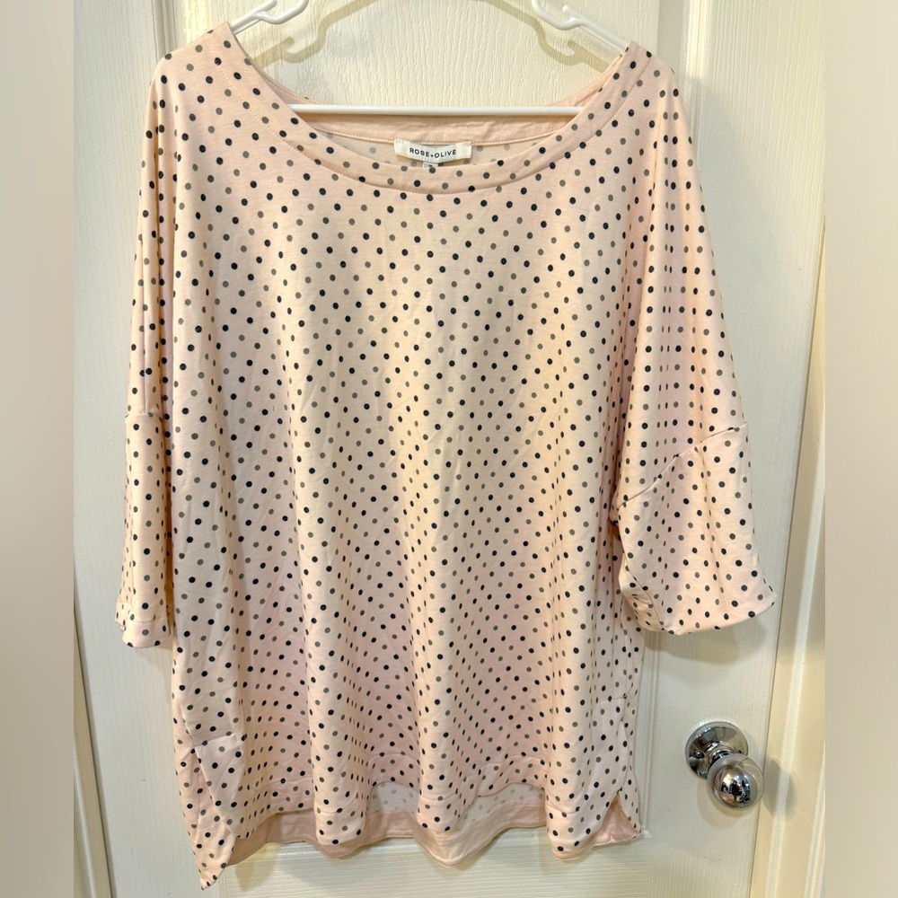 Rose + Olive short sleeve shirt. New with tags, never worn. Size 1x.